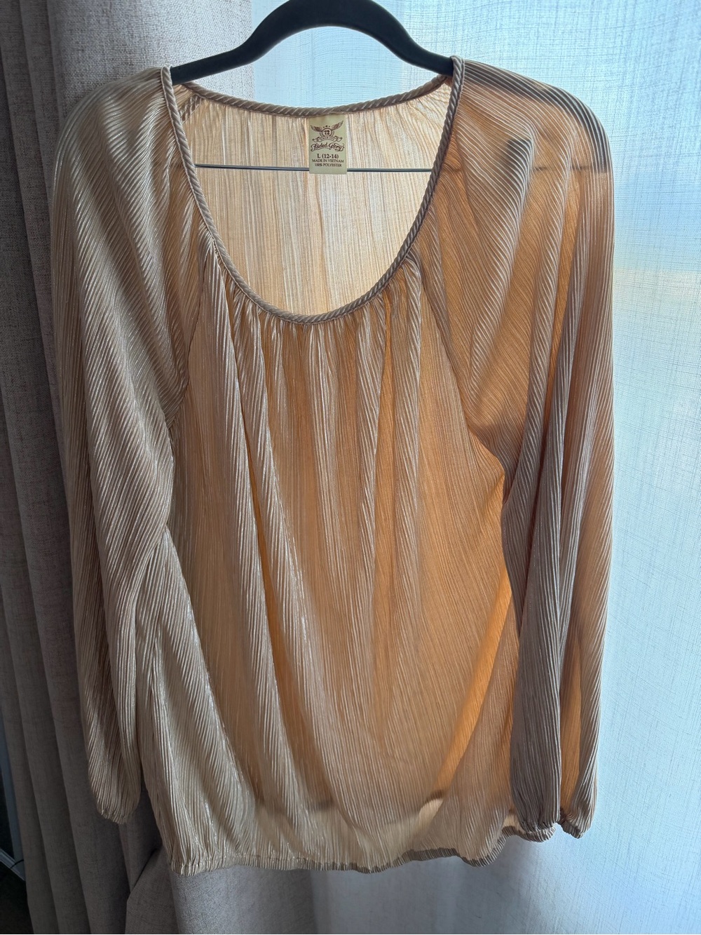 Faded Glory Metallic Gold Pleated Scoop Neck Blouse